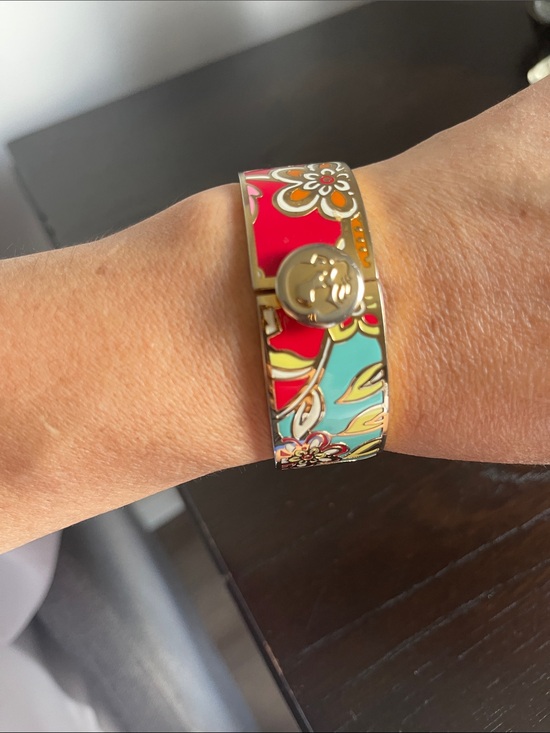 Spartina 449 Jewelry - Spartina 449 Gold-Tone Floral Enamel Cuff in Red and Aqua